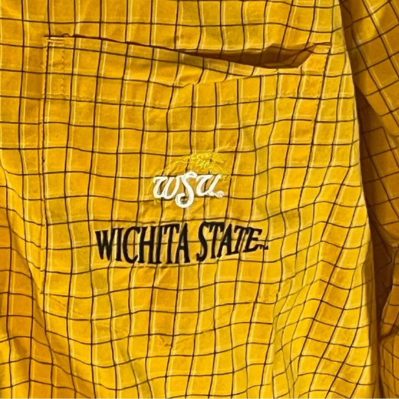 Red Oak Sportswear Wichita State Shockers Vintage Long Sleeve Button Up - Picture 2 of 8